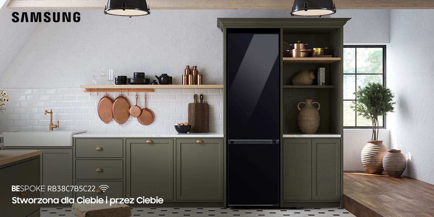Lodówka Samsung Bespoke RB38C7B5C22 w kolorze głębokiej czerni